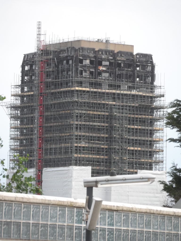 Grenfell_Tower_in_May_2018_04